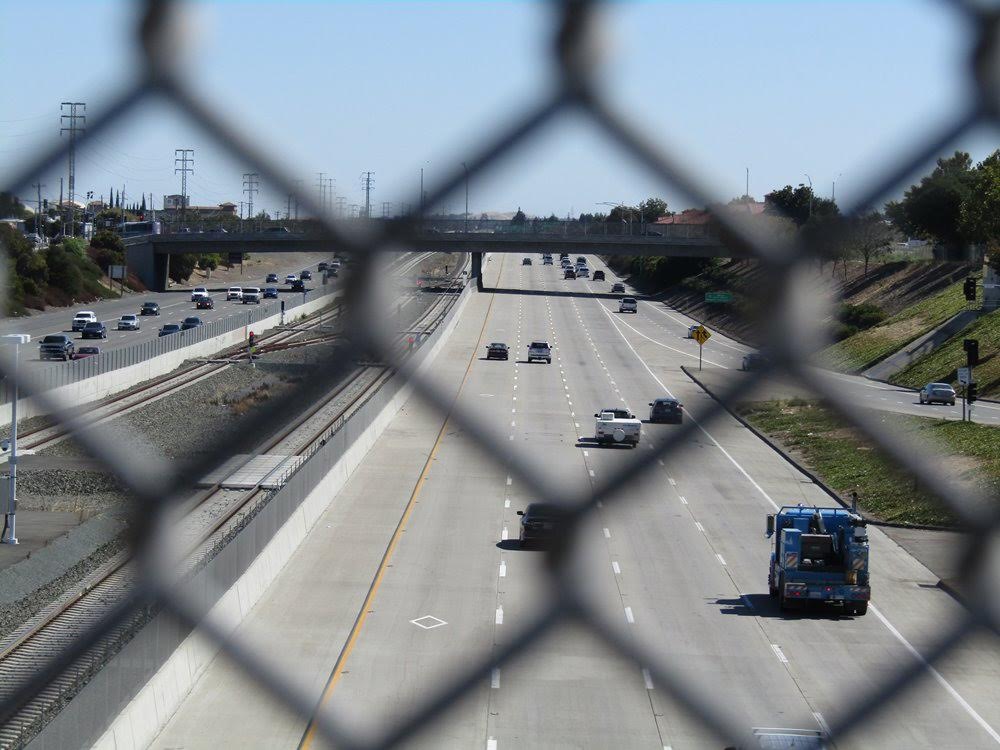 Kansas City, MO – Car Crash with Injuries on I-29 at N Oak Trafficway