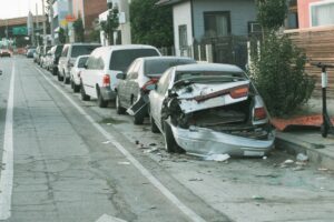 Multi-Vehicle Crash w/ Injuries at E Gregory Blvd & Holmes Rd