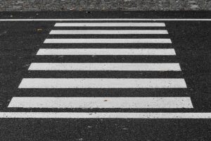 One Killed in Fatal Pedestrian Accident in Kansas City on 31st St
