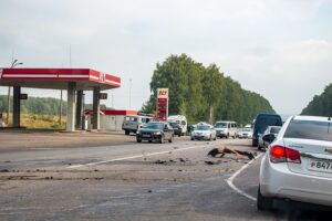 Deepwater Car Accident on MO-13 at SE 700 Rd Injures Three