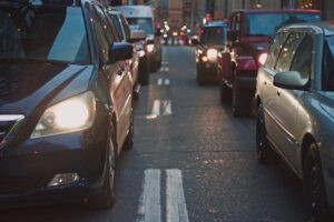 Man Injured in Kansas City Car Accident on I-35